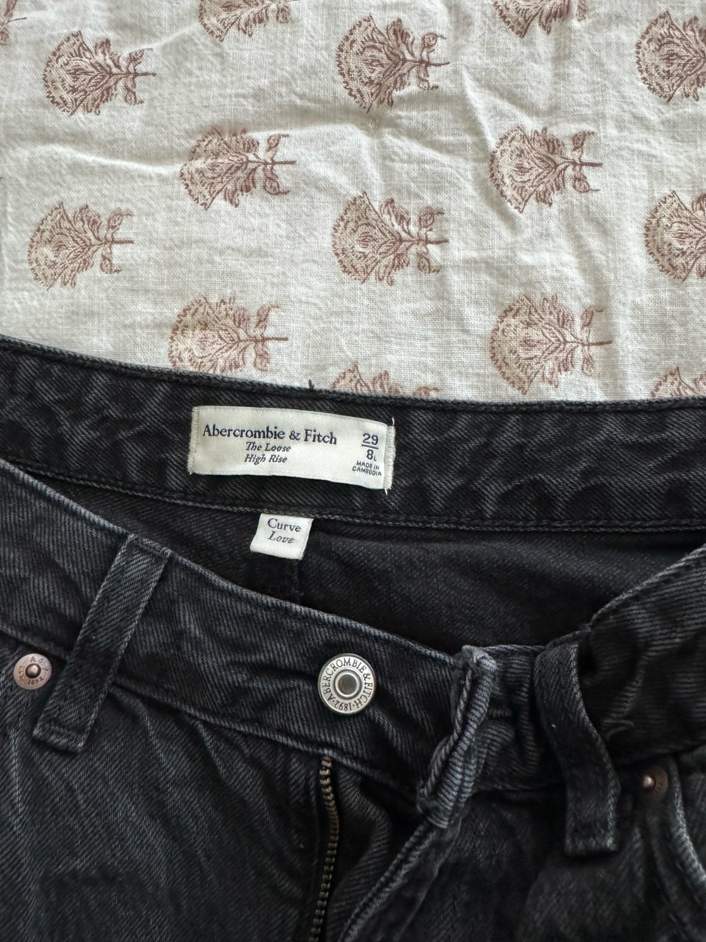 Abercrombie & Fitch Curve Love 29/8 Long The Loose High-Rise Black Jeans
